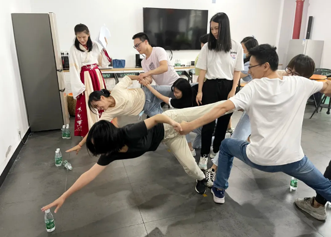 不會吧，不會吧，中秋你還打算出去買禮物嗎？