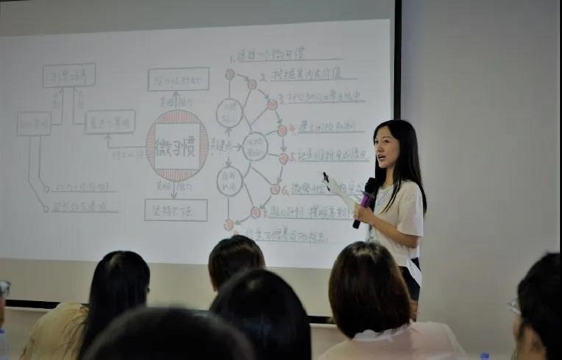 除了吃喝玩樂，云里物里還有啥？